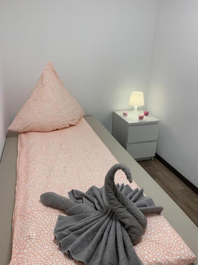 Lovely Share Apartment Aachener Weiher Кёльн Экстерьер фото
